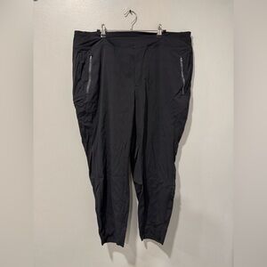 Athleta Trekkie North High Rise Jogger in Black Size 18